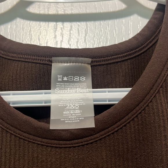 Sunday Best Tank Sinch Rib Crew Tank - Picture 4 of 6